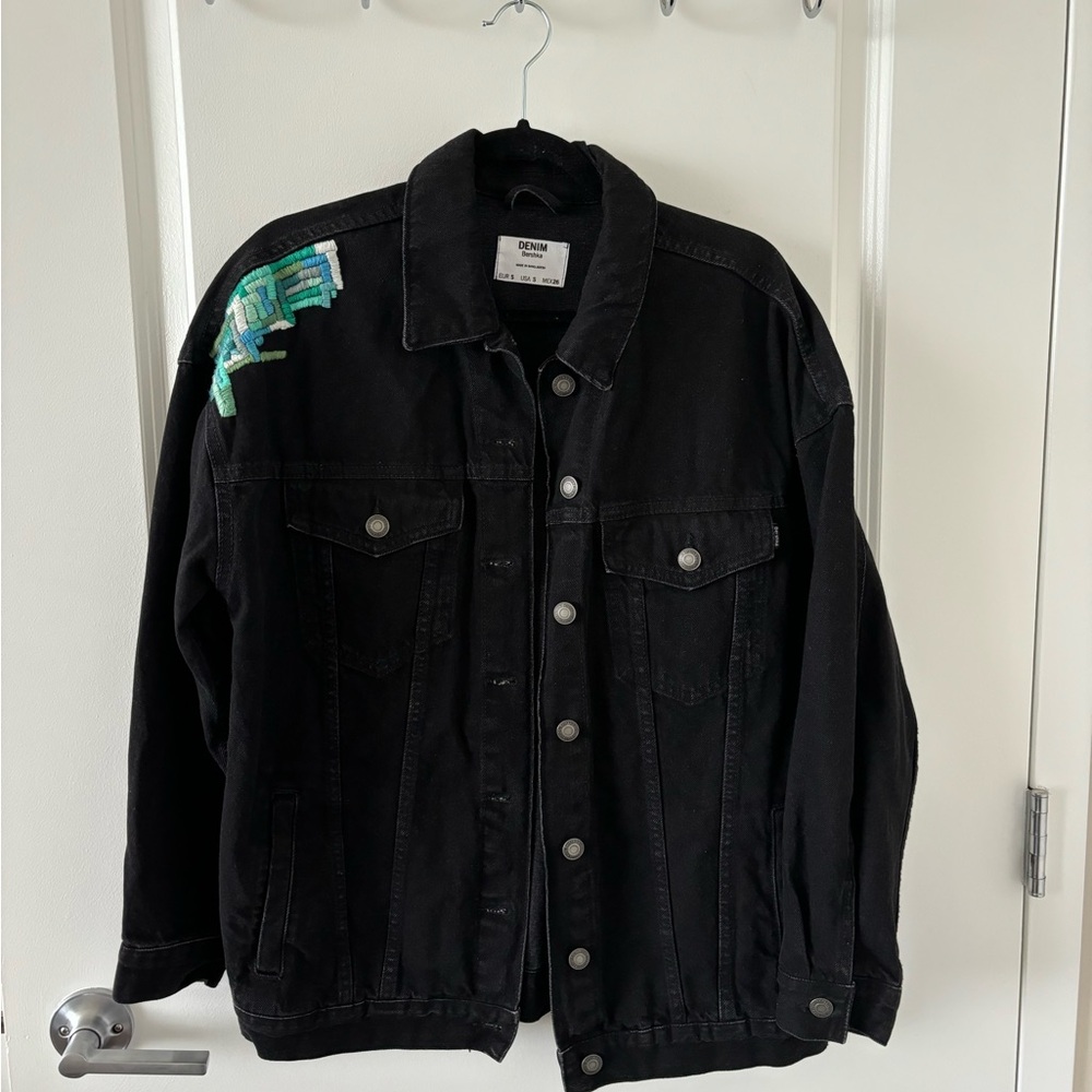 Bershka black denim jacket, size small with embroidery